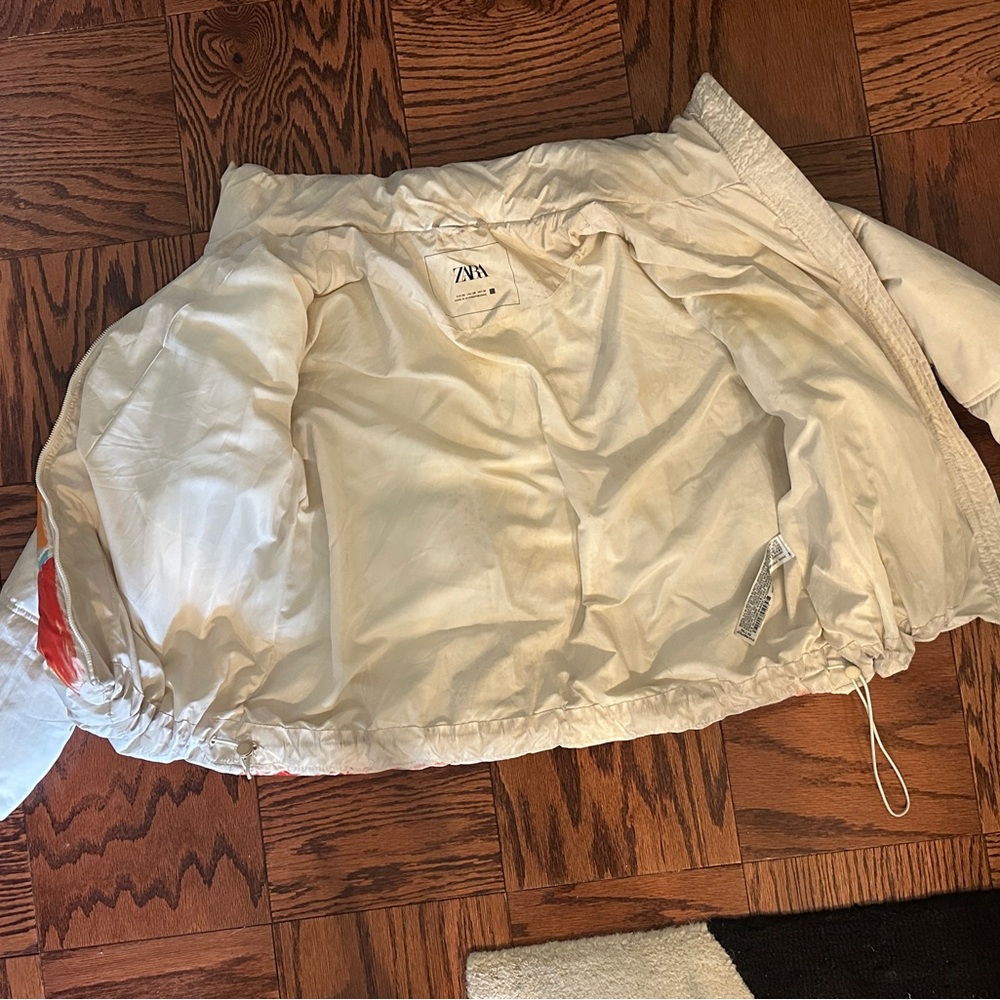 Hand painted puff jacket - Picture 3 of 4